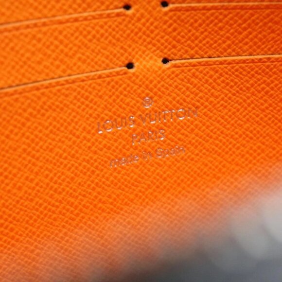 LOUIS VUITTON Monogram satellite Clutch Bag Silver M44171 LV Auth 32349A - Picture 10 of 16